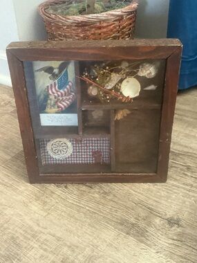 DIORAMA VINTAGE Handmade Display Wood BOX Crate Glass Front Rustic Cottage Core